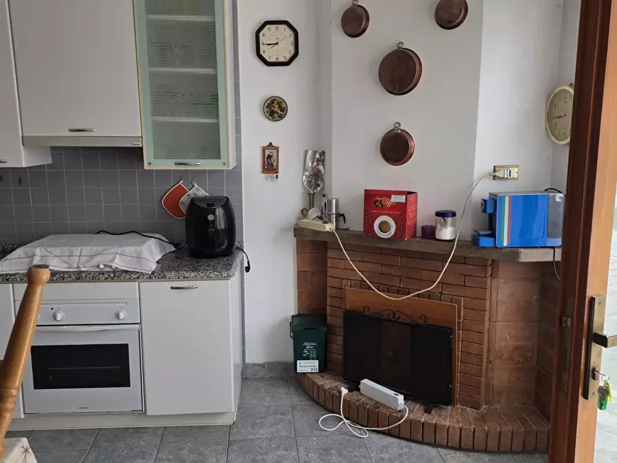 Immagine 18 di Casa semindipendente in vendita  in petrara a Andretta