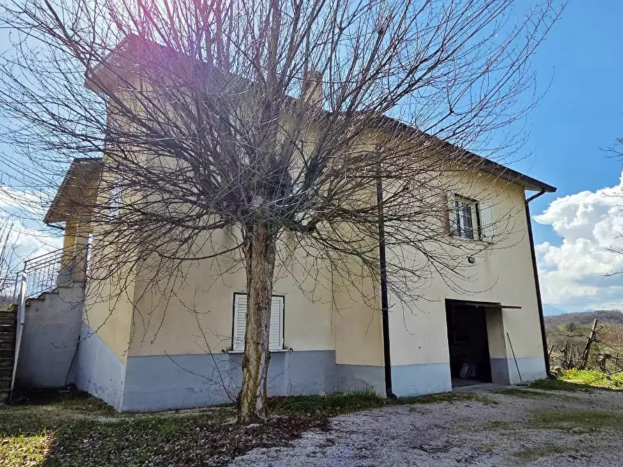 Immagine 5 di Casa indipendente in vendita  in Contrada acquara a Torella Dei Lombardi