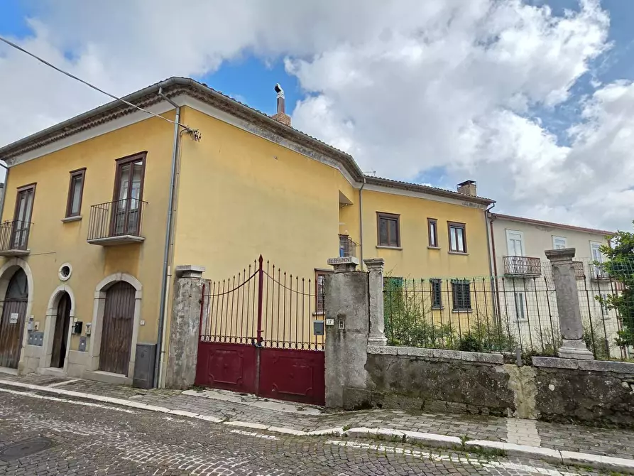 Immagine 2 di Appartamento in vendita  in via Vincenzo Palermo 11/13 a Castelvetere Sul Calore