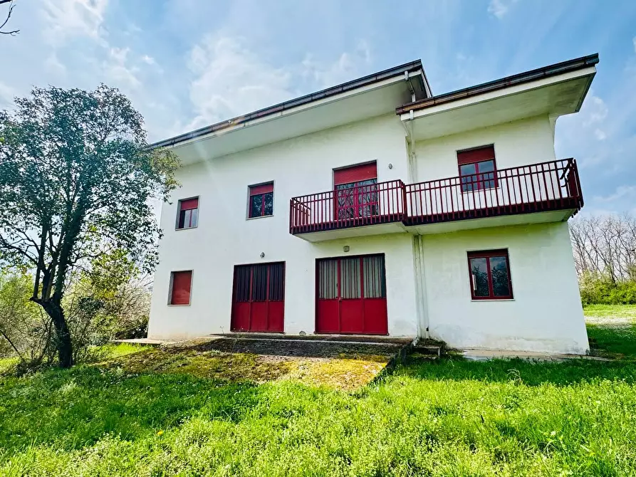 Immagine 2 di Casa indipendente in vendita  in VIA APPIA NUOVA a Calvi