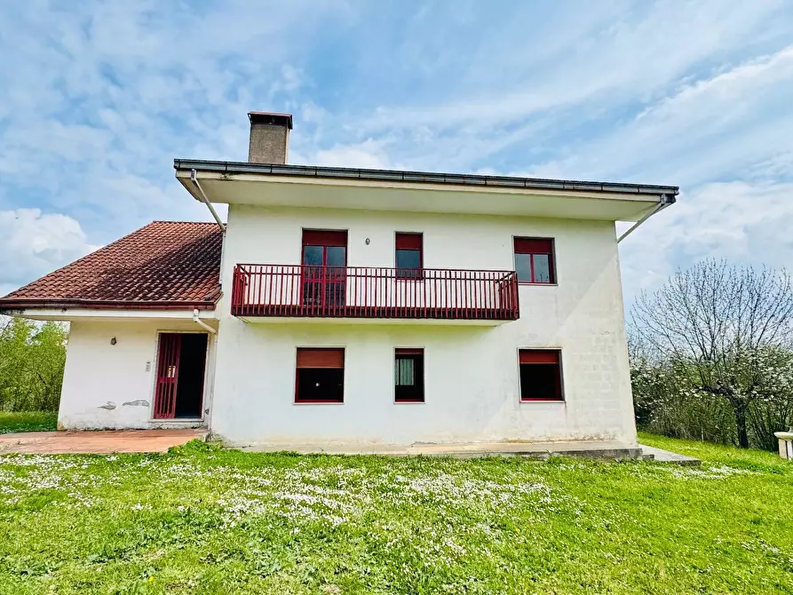 Immagine 1 di Casa indipendente in vendita  in VIA APPIA NUOVA a Calvi