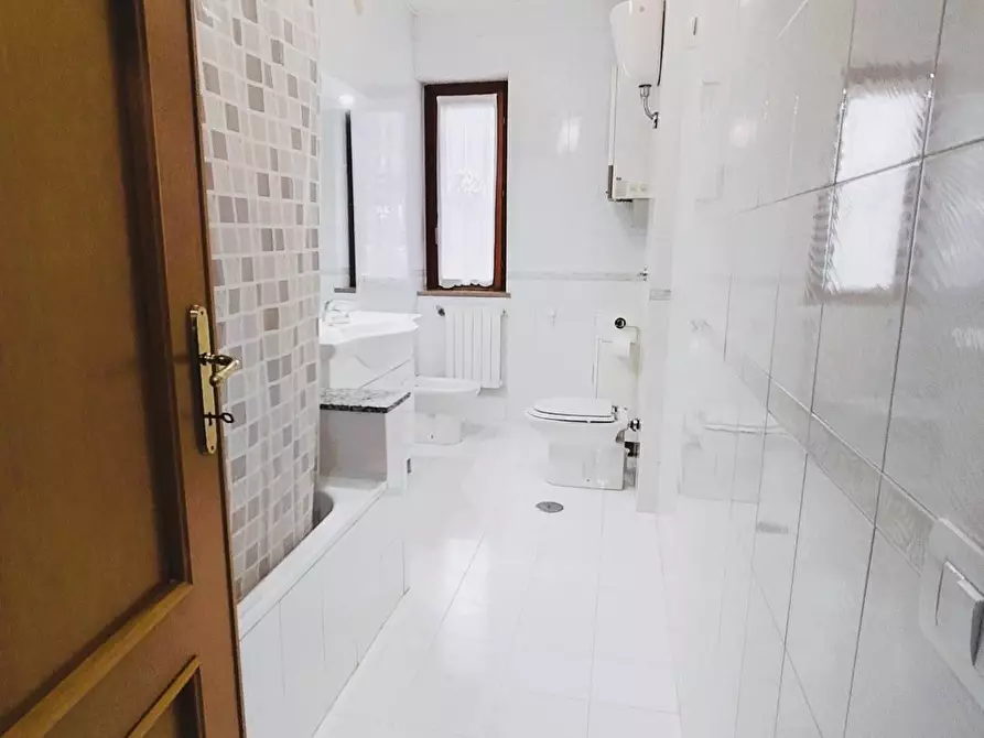 Immagine 8 di Appartamento in vendita  in via alessandro manzoni 16 a San Giorgio Del Sannio