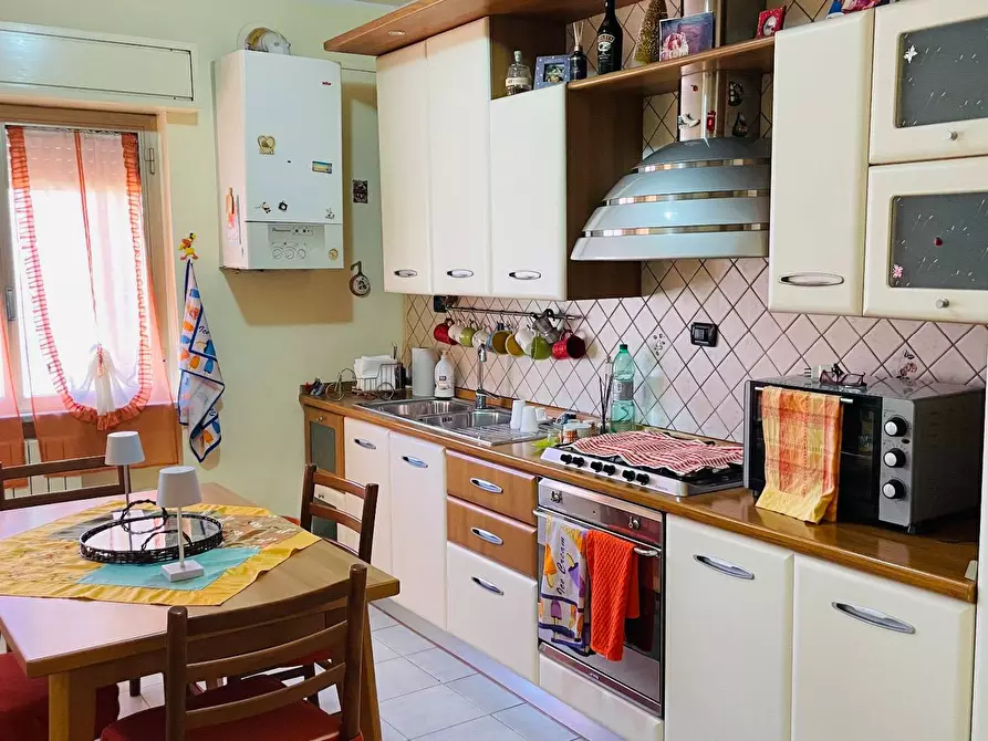 Immagine 16 di Appartamento in vendita  in via benedetto croce 10 a San Giorgio Del Sannio