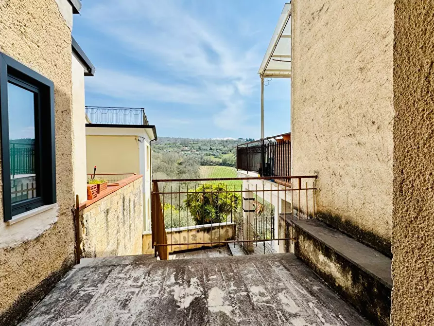 Immagine 10 di Casa semindipendente in vendita  in VIA ROMA 133 a Mirabella Eclano