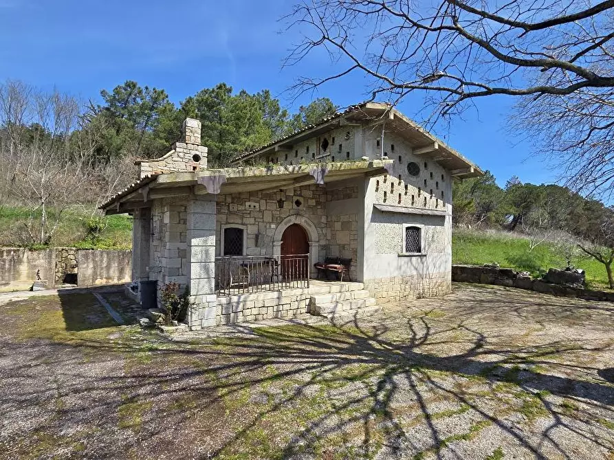 Immagine 5 di Villa in vendita  in Taverna delle noci 56 a Parolise