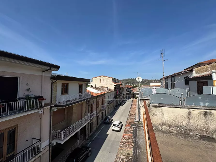 Immagine 3 di Casa semindipendente in vendita  in VIA COLORI a Mirabella Eclano