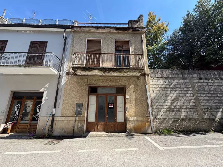 Immagine 19 di Casa semindipendente in vendita  in VIA COLORI a Mirabella Eclano
