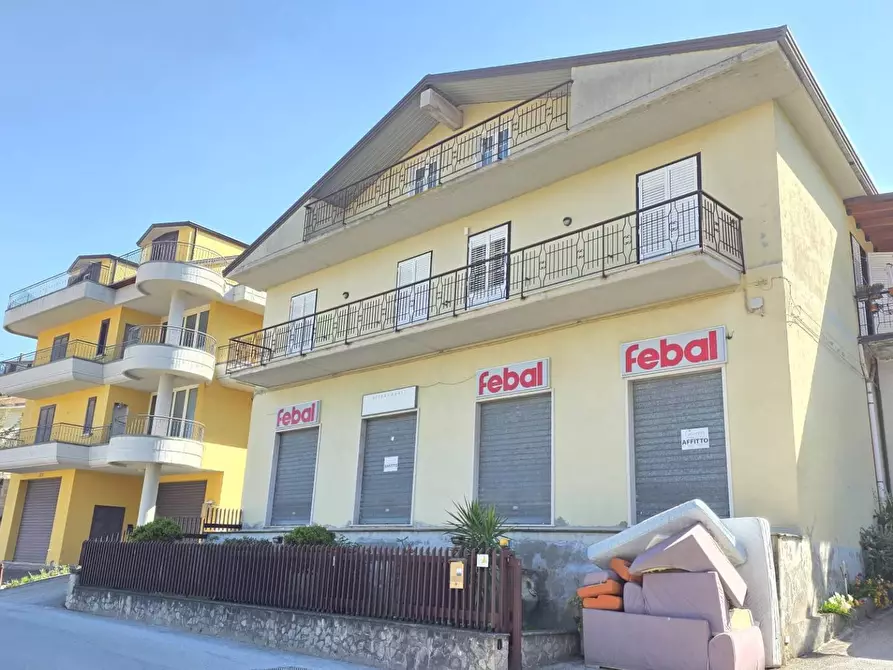 Immagine 1 di Attività commerciale in affitto  in Nazionale a Andretta