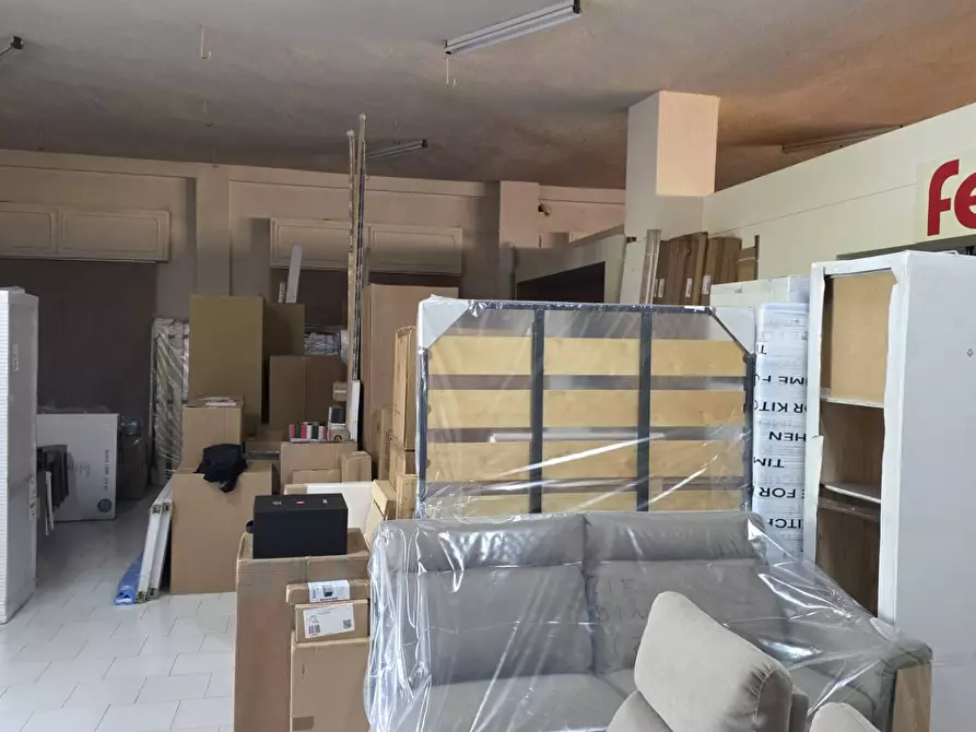 Immagine 3 di Attività commerciale in affitto  in Nazionale a Andretta