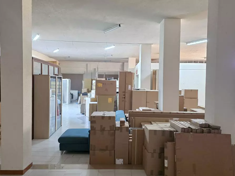 Immagine 4 di Attività commerciale in affitto  in Nazionale a Andretta