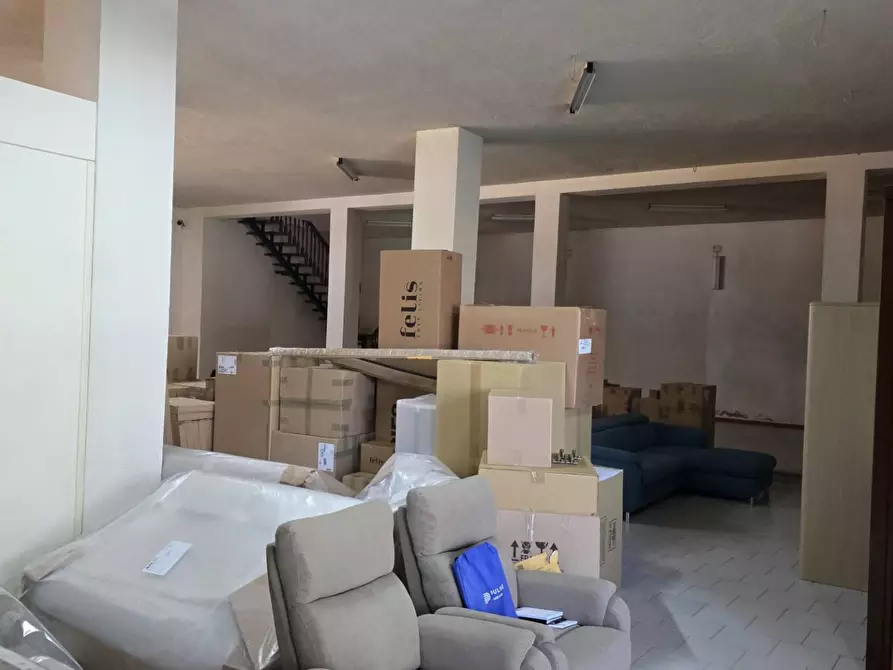 Immagine 8 di Attività commerciale in affitto  in Nazionale a Andretta