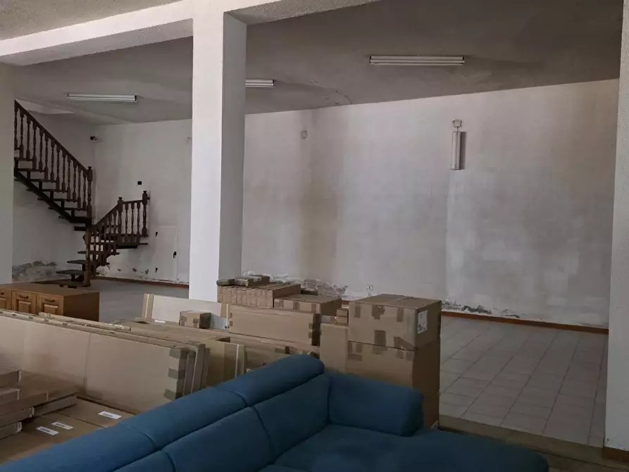 Immagine 9 di Attività commerciale in affitto  in Nazionale a Andretta