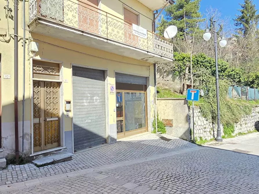 Immagine 2 di Casa semindipendente in vendita  in via cantone a Montemarano