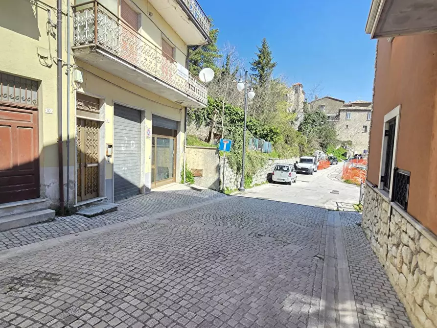 Immagine 3 di Casa semindipendente in vendita  in via cantone a Montemarano