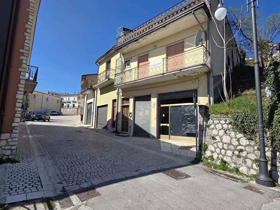 Immagine 1 di Casa semindipendente in vendita  in via cantone a Montemarano