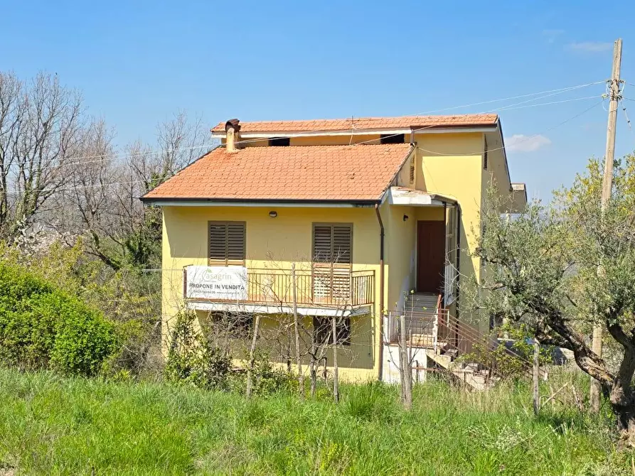 Immagine 1 di Casa indipendente in vendita  in Via Macchia Pietra a San Mango Sul Calore
