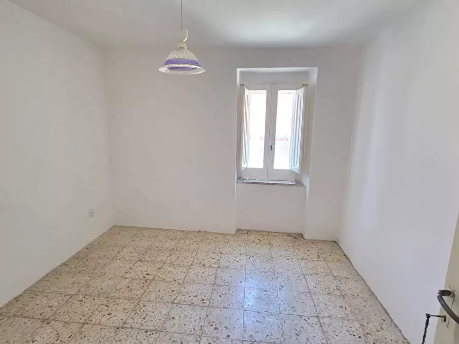 Immagine 4 di Casa semindipendente in vendita  in Vico Melfitana a Montemarano