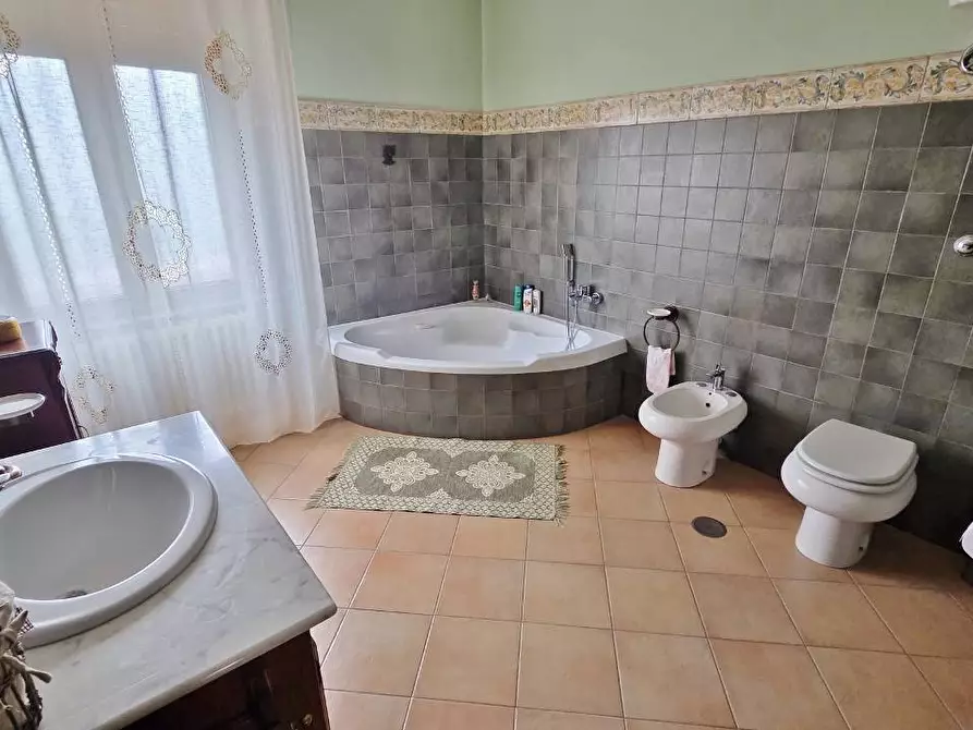 Immagine 29 di Casa indipendente in vendita  in Via Regina Margherita 12 a Andretta