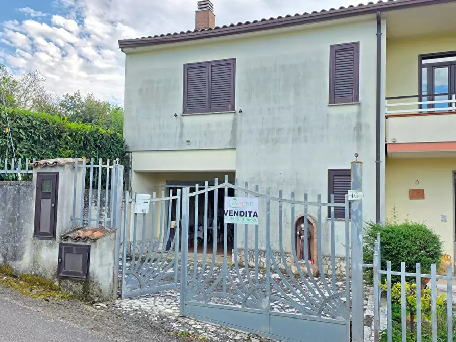 Immagine 2 di Villetta a schiera in vendita  in via vigna 10 a Montefalcione