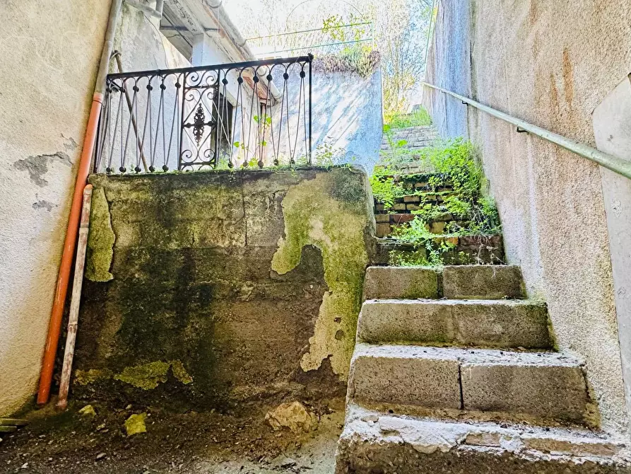 Immagine 11 di Casa semindipendente in vendita  in VIA CAPPUCCINI 30 a Gesualdo