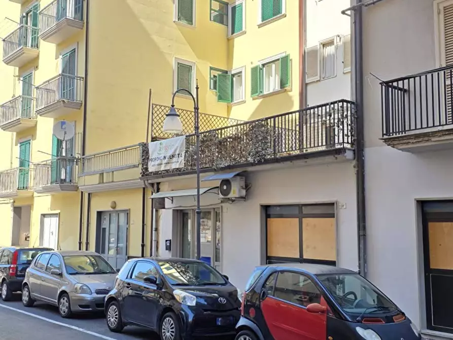 Immagine 4 di Appartamento in vendita  in Via Gramsci a Atripalda