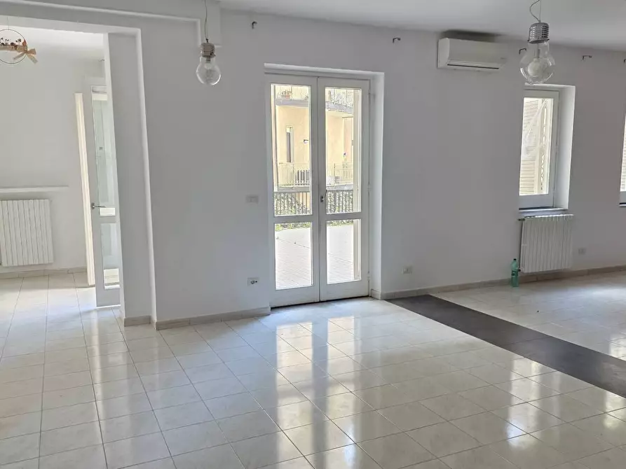Immagine 9 di Appartamento in vendita  in Via Gramsci a Atripalda