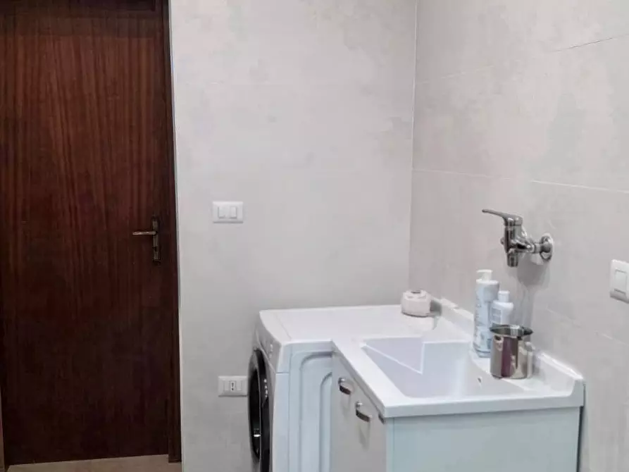 Immagine 15 di Casa indipendente in vendita  in via giacomo matteotti a Tufo