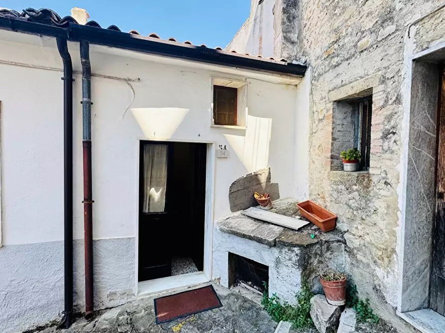 Immagine 1 di Casa semindipendente in vendita  in VIA PORTA SANT'ANNA 54 a Greci