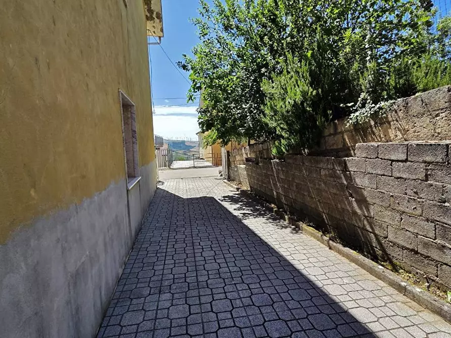 Immagine 5 di Casa indipendente in vendita  in Via della costituente 13 a Vallata