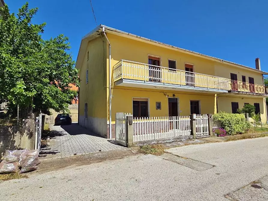 Immagine 2 di Casa indipendente in vendita  in Via della costituente 13 a Vallata