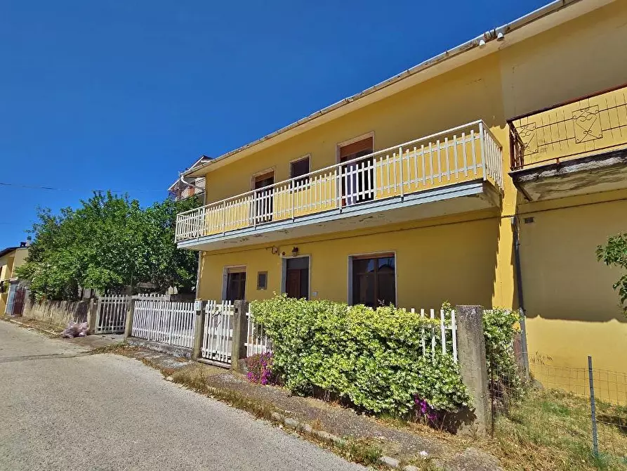 Immagine 4 di Casa indipendente in vendita  in Via della costituente 13 a Vallata