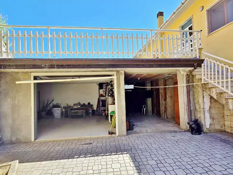 Immagine 12 di Casa indipendente in vendita  in Via della costituente 13 a Vallata