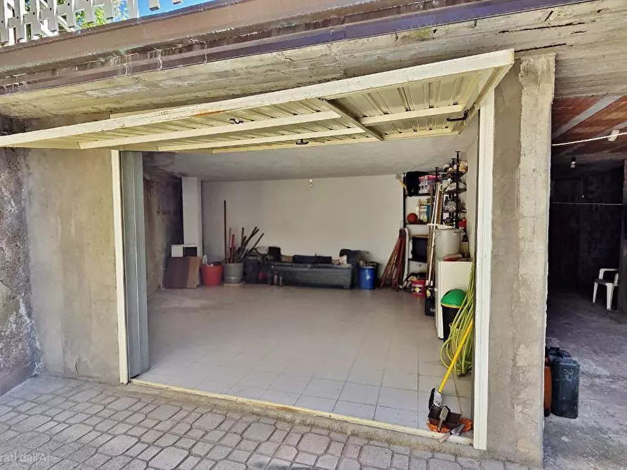 Immagine 13 di Casa indipendente in vendita  in Via della costituente 13 a Vallata