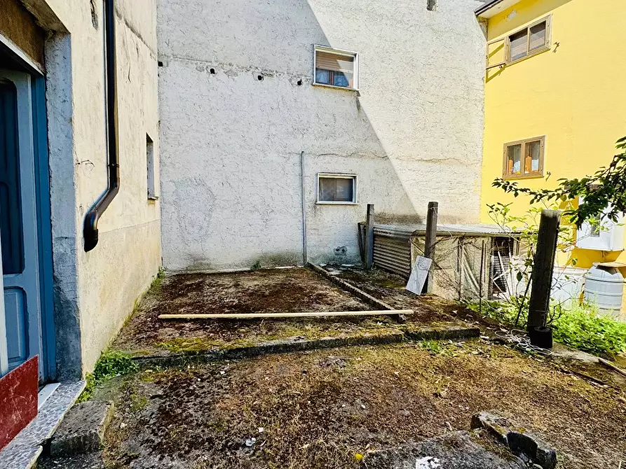 Immagine 14 di Casa indipendente in vendita  in VIA DELLE VITTORIE a Bonito