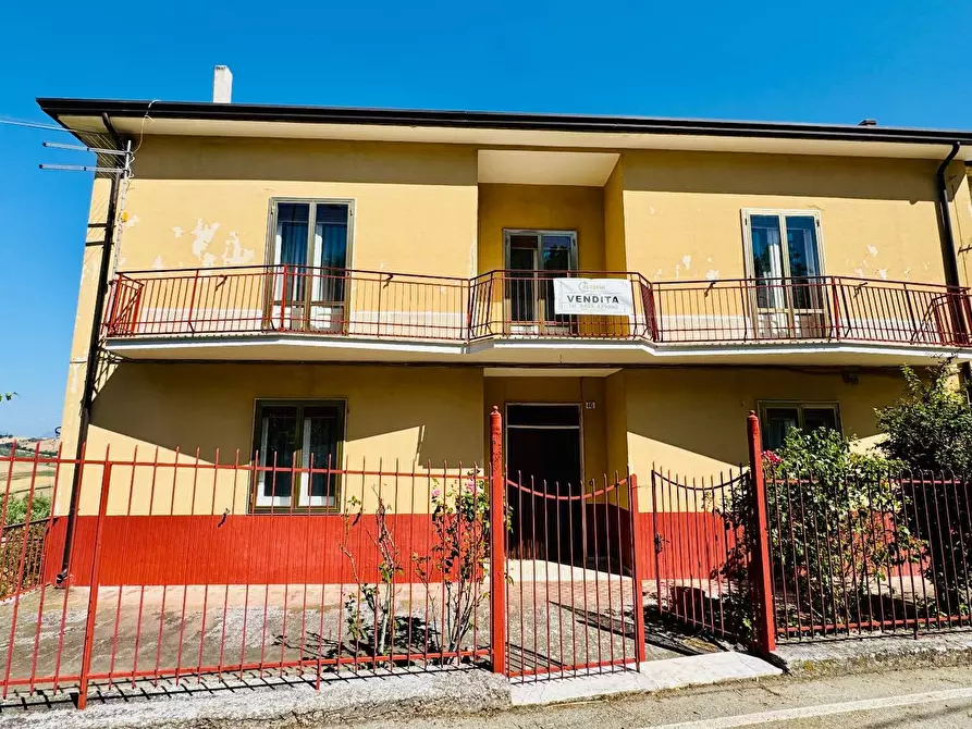 Immagine 1 di Casa indipendente in vendita  in VIA DELLE VITTORIE a Bonito