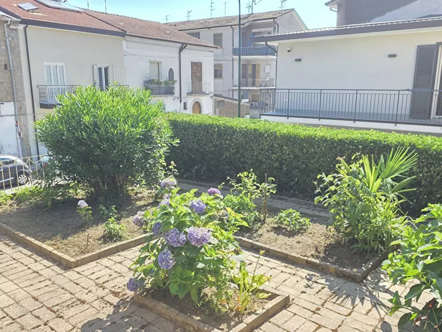 Immagine 2 di Villa in vendita  in via Capone 67 a Altavilla Irpina