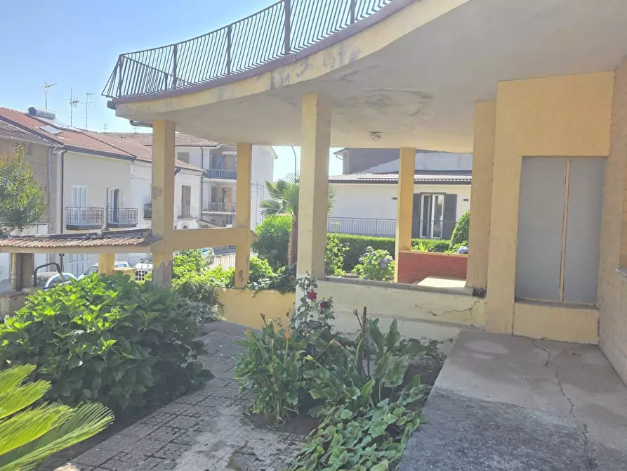 Immagine 4 di Villa in vendita  in via Capone 67 a Altavilla Irpina