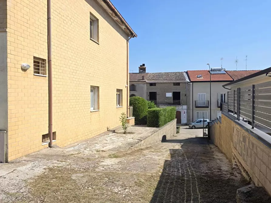 Immagine 7 di Villa in vendita  in via Capone 67 a Altavilla Irpina