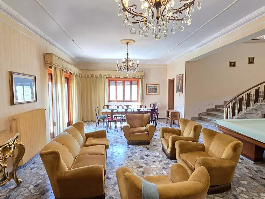 Immagine 15 di Villa in vendita  in via Capone 67 a Altavilla Irpina