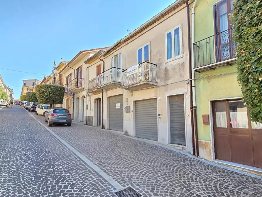 Immagine 1 di Casa semindipendente in vendita  in Via Roma 51 a Andretta