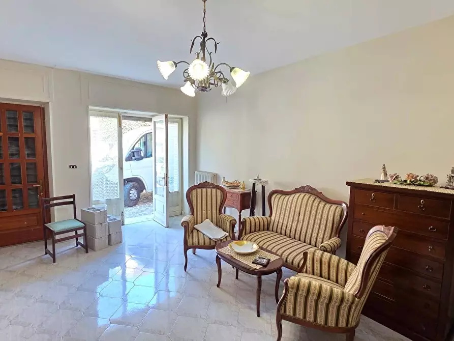 Immagine 2 di Casa semindipendente in vendita  in Via Roma 51 a Andretta
