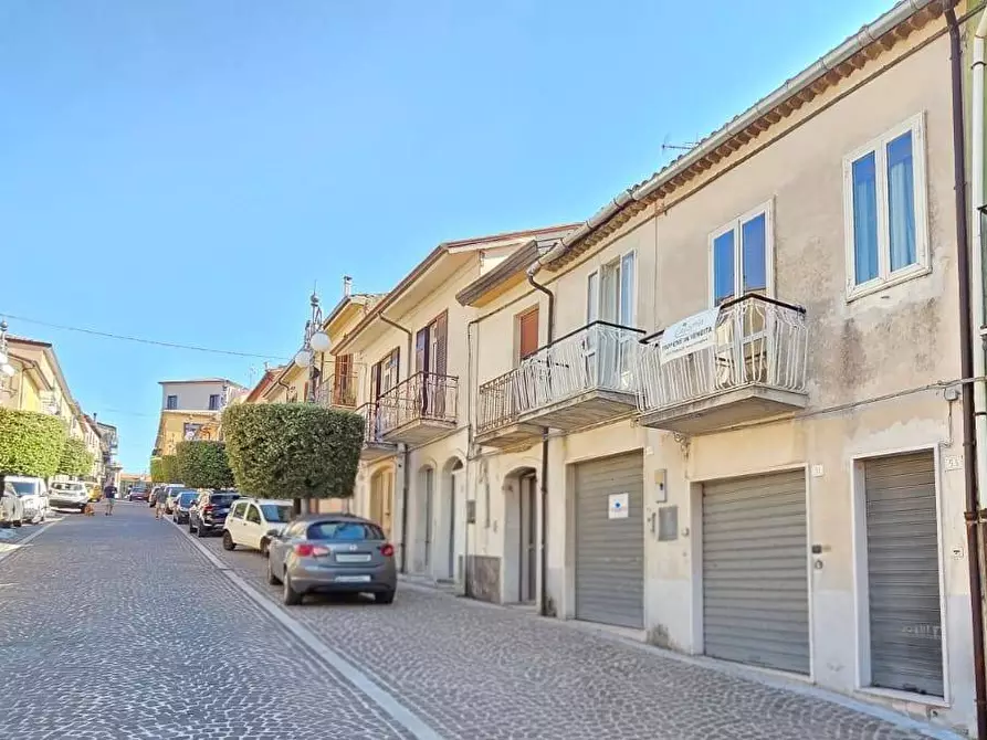 Immagine 1 di Casa semindipendente in vendita  in Via Roma 49 a Andretta