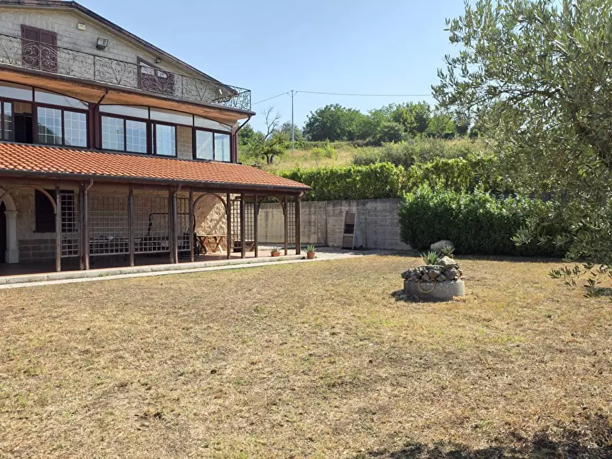 Immagine 5 di Villa in vendita  in Via Pezza Cancelli 4 a Montemarano