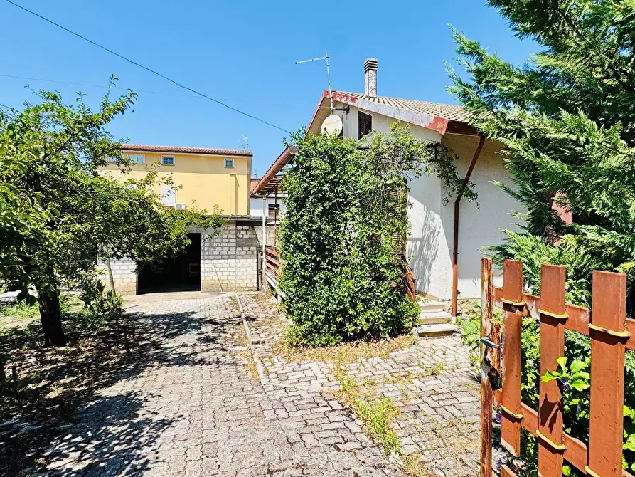 Immagine 16 di Villa in vendita  in VIA DEI MARTIRI a Greci