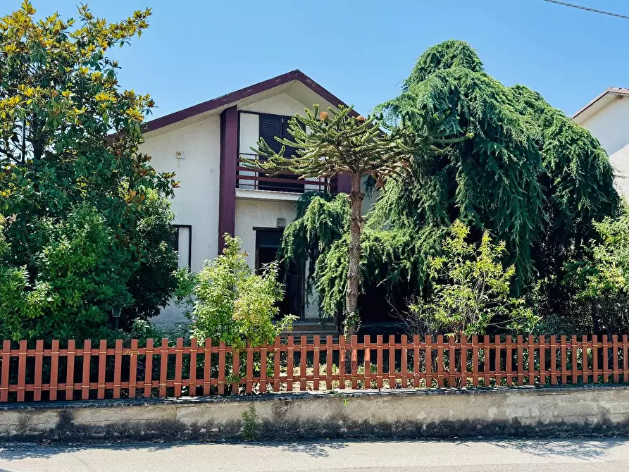 Immagine 23 di Villa in vendita  in VIA DEI MARTIRI a Greci