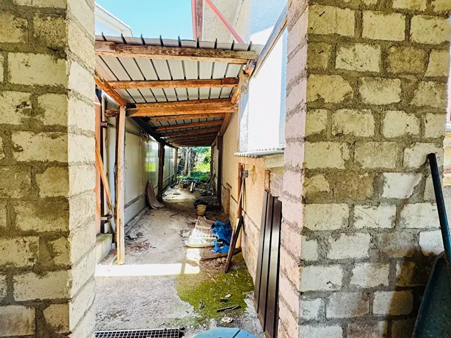Immagine 27 di Villa in vendita  in VIA DEI MARTIRI a Greci