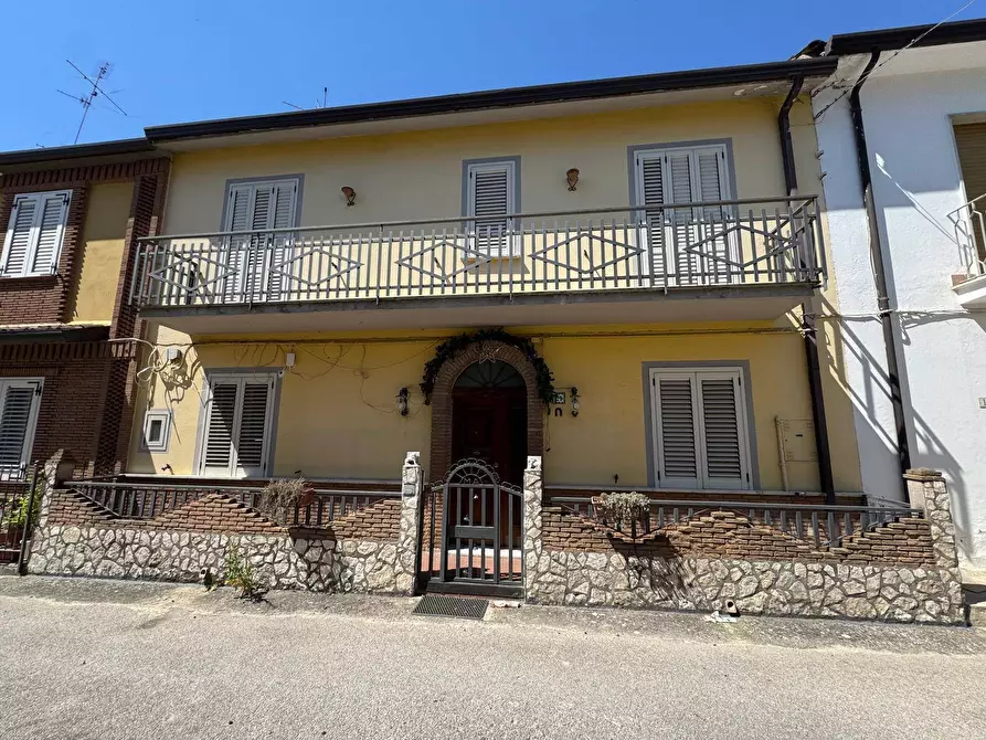 Immagine 15 di Casa semindipendente in affitto  in via giovanni boccaccio 11 a Grottaminarda