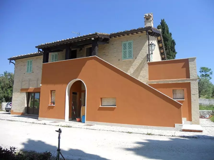 Immagine 5 di Rustico / casale in vendita  in offida a Offida