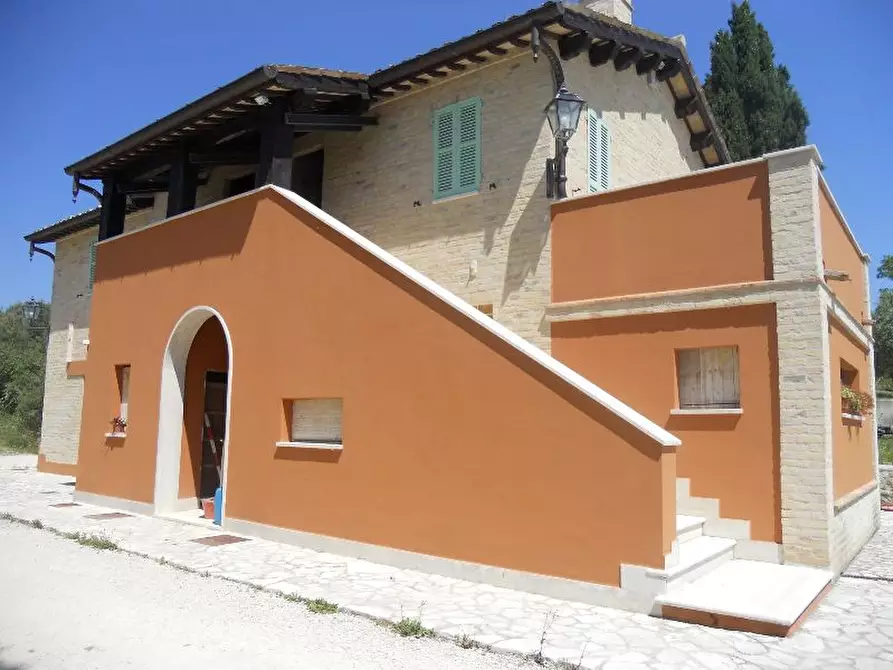 Immagine 12 di Rustico / casale in vendita  in offida a Offida