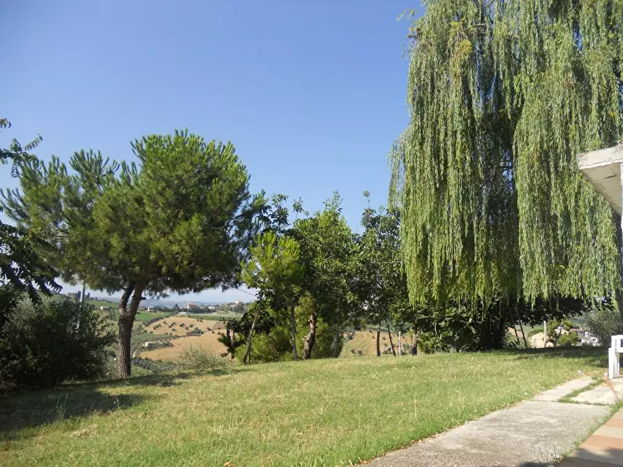 Immagine 10 di Rustico / casale in vendita  a San Benedetto Del Tronto